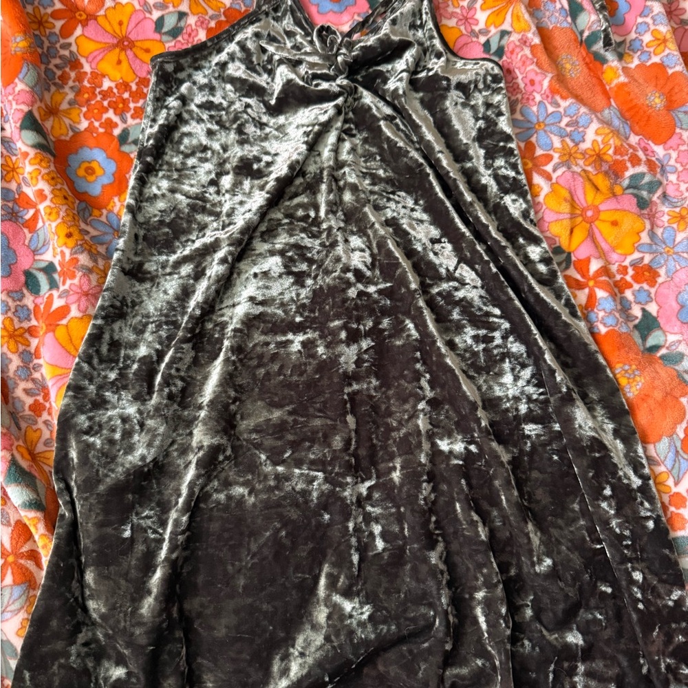 Forever 21 Velvet Dress in Olive Green